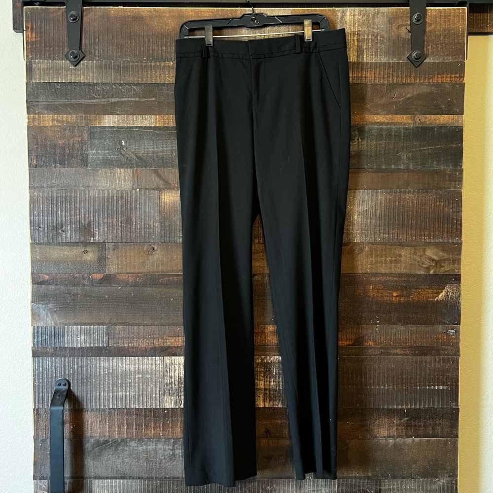 Banana Republic women’s black pants, 6R.